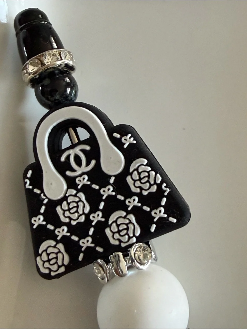 BEADED PEN